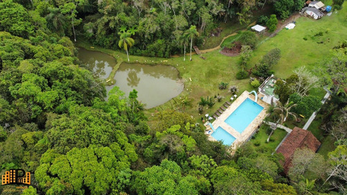 Imagem 2 de 30 de Chácara À Venda 63.000m2 Terreno, Área Construída 600m2 Piscina, Lago, Nascentes - Bairro Cachoeirinha À 4,5km Centro De Juquitiba/sp - Ch07786 - 70238401