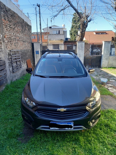 Imagen 3 de 13 de Chevrolet Onix Activ 2016