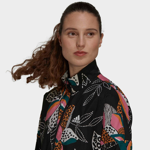 Imagen 10 de 10 de Rompevientos Liviano Farm Rio Print Relaxed adidas