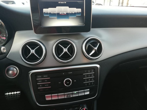 Mercedes Benz Cla 250 Sport Con Techo Plata 2019