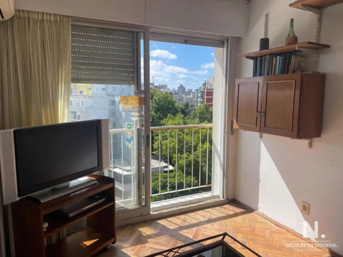 Apartamento En Pocitos De 2 Dormitorios. Pocitos. Montevideo