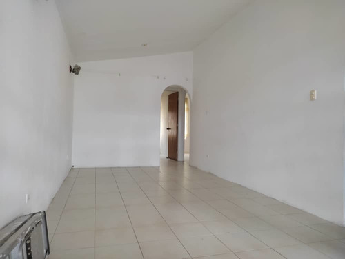 Imagen 3 de 14 de Casa En Mucuchies , Castillejo , Guatire