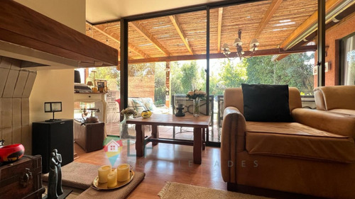 ¡buscas Comodidad Y Amplios Espacios Interiores Y Exteriores