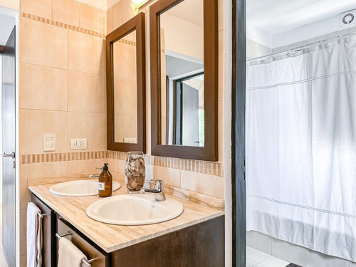 Imagen 25 de 30 de Casa En Venta Al Rio - Barrio Santa Catalina Villa Nueva Tigre