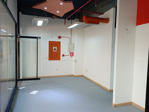 Jc - Vendo Excelente Local Comercial / Oficina 125 M2. Centro Comercial Buena Ventura Intercomunal Guarenas - Guatire.
