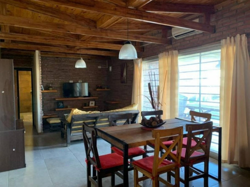 Imagen 6 de 19 de Casa Tres Dormitorios Con Piscina