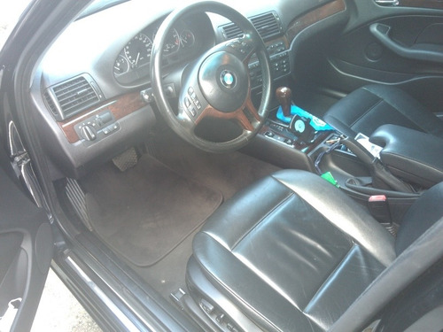Imagem 10 de 11 de Bmw 2004 330i