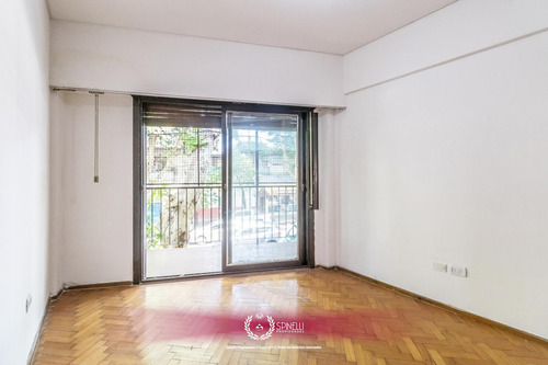 Venta Casa 4 Ambientes Local 246m² Construidos Sobre Terreno De 95m² Usaa 821m² Vendibles