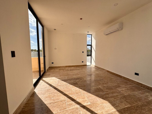 Casa En Venta De 4 Recamaras En Privada Ubicada En Xcanatun
