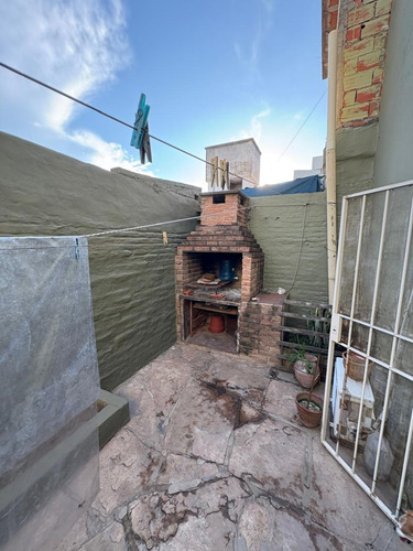 Casa De 3 Dormitorios En B Los Naranjos Patio Con Asador Y Escritura
