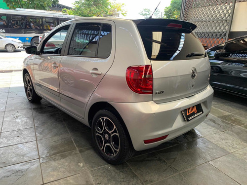 Imagem 7 de 15 de Volkswagen Fox 2014 1.6 Vht Seleção Total Flex 5p