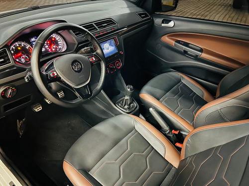 Volkswagen Saveiro 1.6 16v Cross Cab. Dupla Total Flex 2p