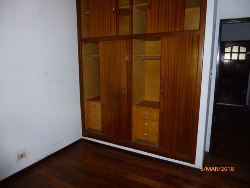 Imagen 4 de 21 de Chalet En Dos Plantas, Hurlingham