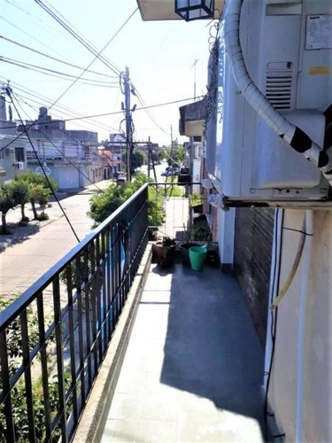 Imagen 15 de 16 de Departamento 2 Ambientes Al Frente Con Balcon