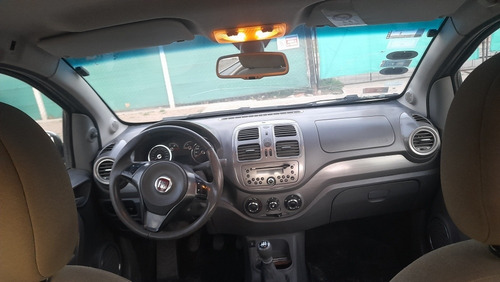Imagen 5 de 15 de Fiat Grand Siena 2014 1.6 Essence 115cv