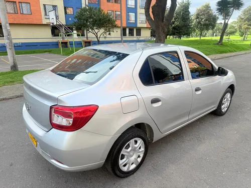 Renault Logan 1.6 Authentique / Life