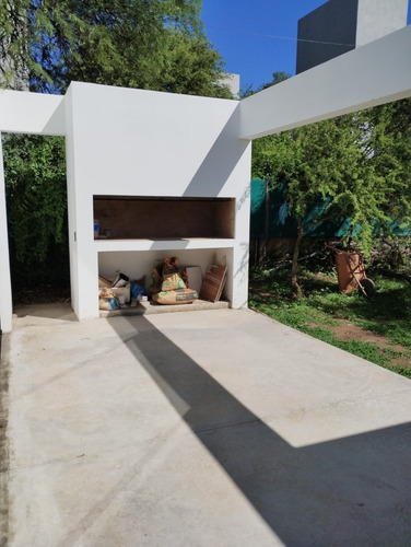 Imagen 10 de 14 de Vendo Casa A Estrenar De 3 Dor , Villa Allende Golf.