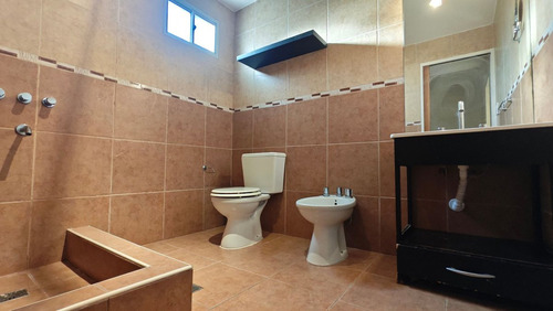 Ph Triplex 4 Ambientes Con Patio Caseros