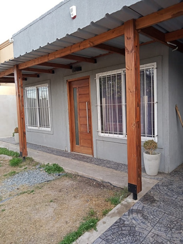 Casa En Venta En El Pato, Berazategui