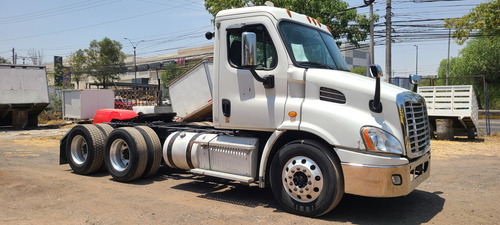 Camion O Tractocamion Day Cab Freigthliner Cascadia