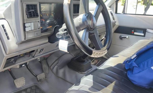 Furgon Chevrolet Cheyenne 3.500