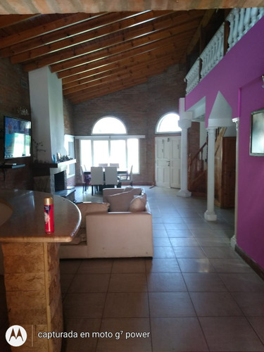 Hermosa Casa En Country Alquiler Temporario Con Piscina