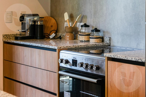 Departamento En Venta - Canning, Cabral 3300
