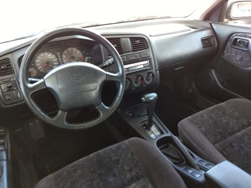 Nissan Primera Gxe 2.0
