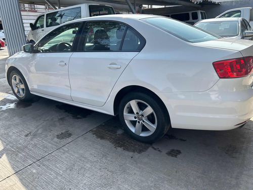 Volkswagen Jetta 2.5 Style Active 5vel B A Mt