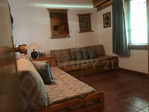 Imagen 19 de 30 de Excepcional Residencia Con Hermoso Parque En Atlantida.