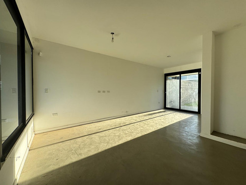 Venta De Duplex Prados De Manantiales 2 Dormitorios