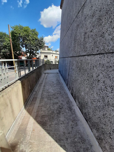 Casa En Venta En Liniers