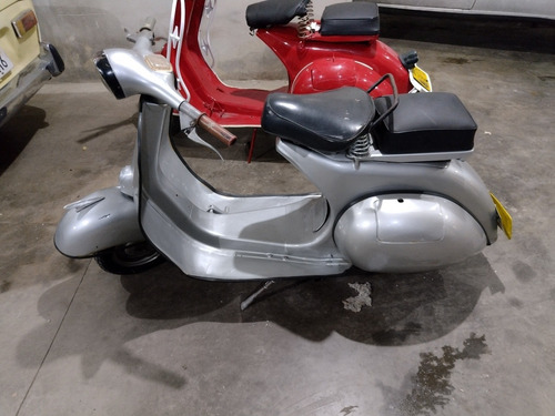 Imagem 2 de 6 de Vespa M3 M4