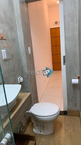 Imagem 20 de 23 de Ótimo Apartamento No Leme De 32m² - 7468