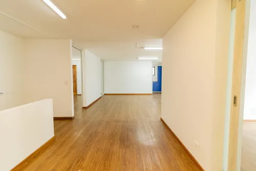 Oficina En Arriendo En Chico Norte. Cod A1094002