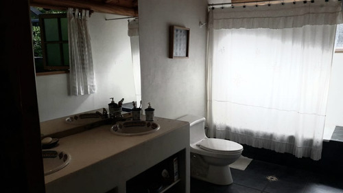 Imagen 8 de 13 de Amplia Casa Lago Vichuquén