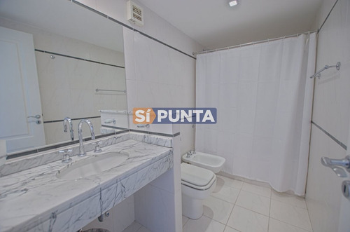 Imagen 12 de 26 de Apartamento En Edificio Con Servicios
