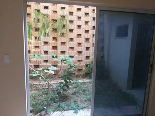 Imagen 14 de 14 de Se Vende Townhouse, Mañongo Cod. 436309 Mzp 04144146049