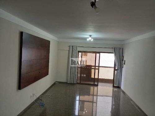 Apartamento À Venda No Centro Com 2 Quartos, 110 M² - V8050