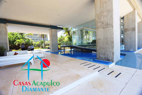 Cad Aura A 006. Balcón Con Vista Parcial Al Mar. En Edificio Con Club De Playa