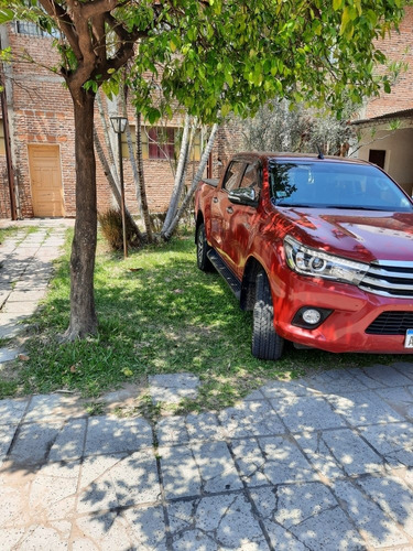 Toyota Hilux 2.8 Cd Srx 177cv 4x4 At 2016