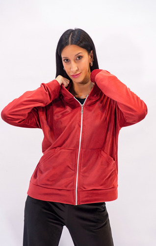 Campera Plush Con Capucha Bolsillos Liviana Invierno