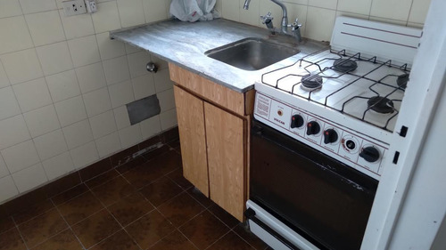 Imagen 3 de 9 de Venta-departamento -2 Ambientes- Villa Ballester-luminoso-lateral-2 Piso-ascensor