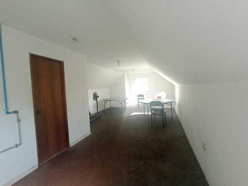 Casa Con Resolución Sanitaria En La Dehesa Rubro Alimentos