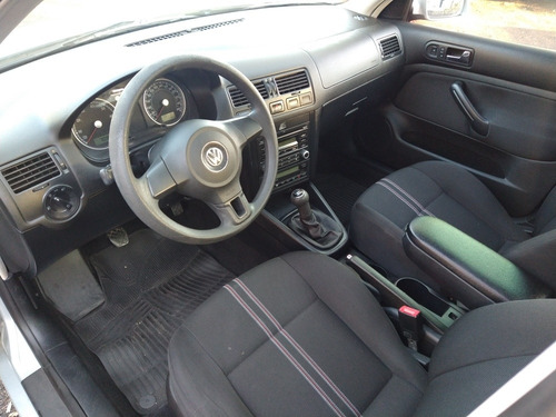 Volkswagen Bora 2.0 Trendline 115cv 2012