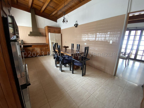Casa En Venta En Prados Del Este Caracas Jardin Terraza Parrillera Pisos De Marmol 3 Niveles