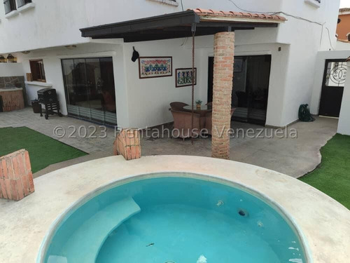 Townhouse Venta Con Jacuzzi Piedra Pintada Trigal Norte   Valencia Carabobo Lf24-13394