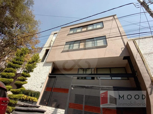 Casa En Venta En Lomas De Las Aguilas