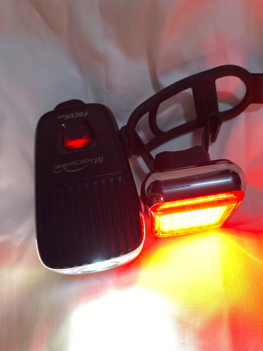 Combo De Luces Magicshine Bicicleta 500 Lumens Negro (Usado)