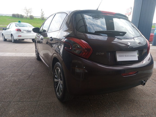 Peugeot 208 Allure 2017 Techo Y Navegador 31.000kms !!!!!!!!